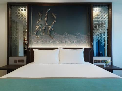 Signature Club Room
