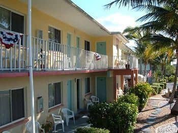 Hideaway Waterfront Resort & Hotel Hideaway Waterfront Resort & Hotel