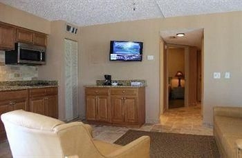 Belleair Beach Club3