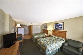 NAUTILUS INN0
