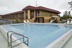 เรด รูฟ อินน์ คิสซิมมี (Red Roof Inn Kissimmee)0