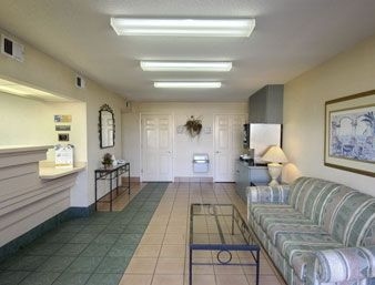 Travelodge Inn And Suites Pensacola2