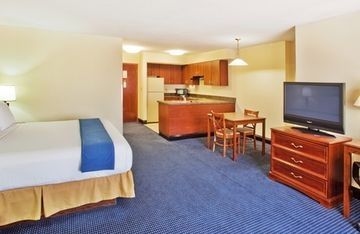 HOLIDAY INN EXPRESS HOTEL & SUITES ATLANTA N-PERIMETER/DUNWOODY2