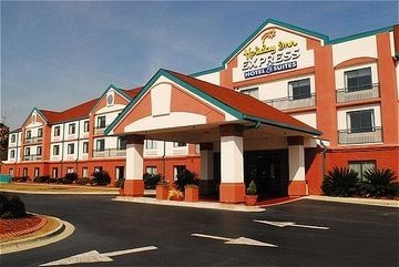HOLIDAY INN EXPRESS HOTEL & SUITES SAVANNAH-CONF CENTER @ I-950