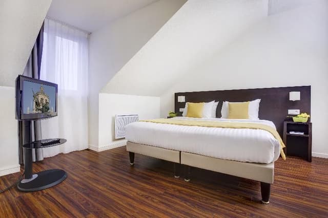 APARTMENT ONE BEDROOM