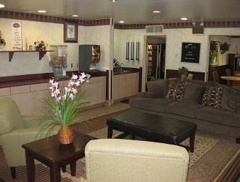 BAYMONT INN & SUITES COLLEGE PARK2