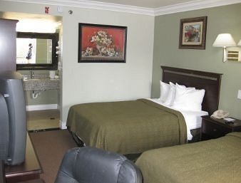 BAYMONT INN & SUITES COLLEGE PARK0