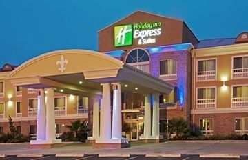 HOLIDAY INN EXPRESS HOTEL & SUITES ALEXANDRIA1