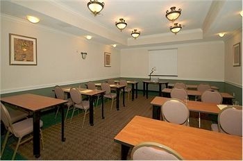 La Quinta Inn & Suites Lafayette1