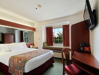 Microtel Inns And Suites Lake Charles4