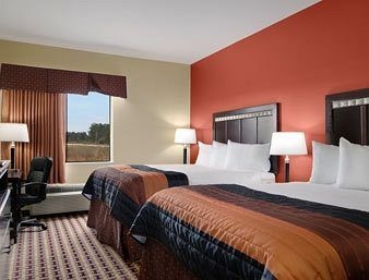 Baymont Inn and Suites Sulphur4