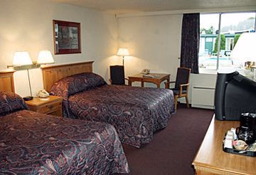 B.W MERRY MANOR INN3