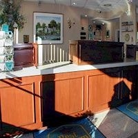 Best Western Adams Inn0
