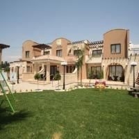 Avillion Holiday Apartment Complex4