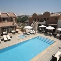 Avillion Holiday Apartment Complex2