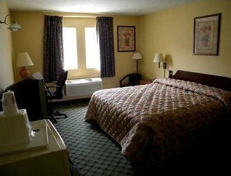 KNIGHTS INN KALAMAZOO3