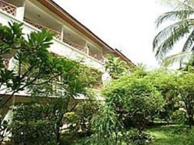 โรงแรมเฉวง บีชคอมเบอร์ โรงแรมเฉวง บีชคอมเบอร์