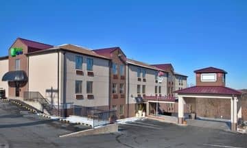 HOLIDAY INN EXPRESS OSAGE BEACH (PREMIUM OUTLET) HOLIDAY INN EXPRESS OSAGE BEACH (PREMIUM OUTLET)