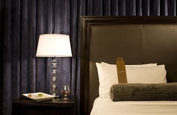 Hotel Arts1