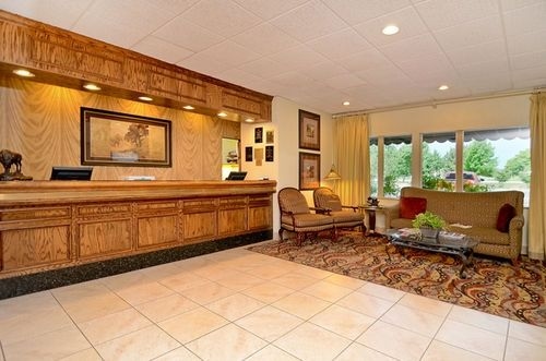 Yellowstone Economy Apartments4