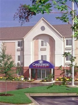 CANDLEWOOD SUITES OMAHA2