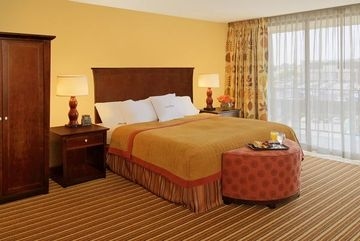 DOUBLETREE GUEST SUITES OMAHA2
