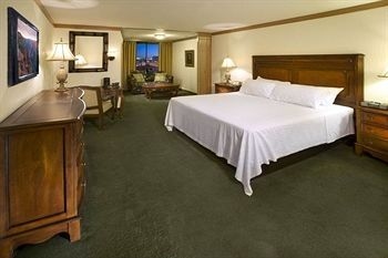 El Cortez Hotel and Casino4
