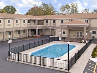 Days Inn & Suites by Wyndham Niagara Falls/Buffalo Days Inn & Suites by Wyndham Niagara Falls/Buffalo