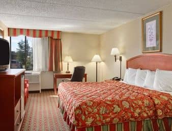 Howard Johnson Inn Suffern Howard Johnson Inn Suffern