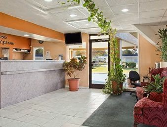 HOWARD JOHNSON EXPRESS INN - LUMBERTON4