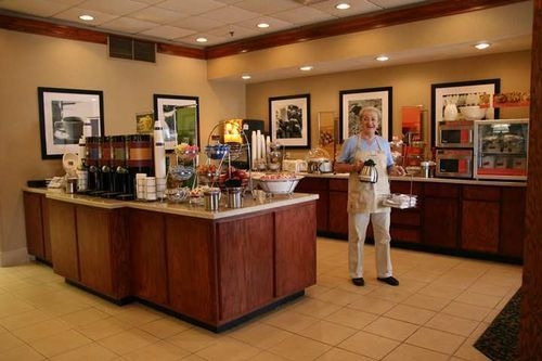Hampton Inn Fayetteville-Cross Creek1