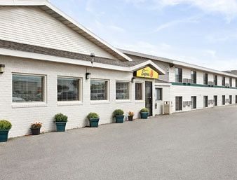 Super 8 Motel - Fargo/i-29/west Acres Mall0