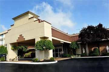 HOLIDAY INN CLEVELAND-MAYFIELD