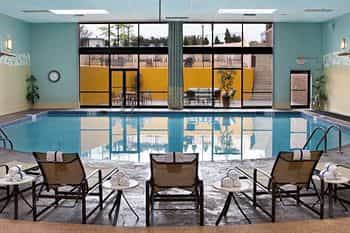 Crowne Plaza Hotel Cleveland Airport