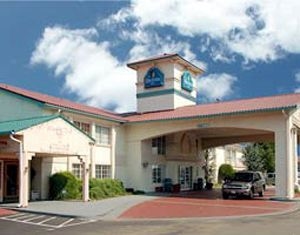 LA QUINTA INN AIRPORT2