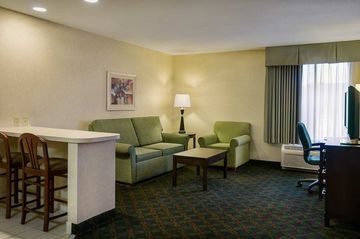 Hampton Inn Eugene1