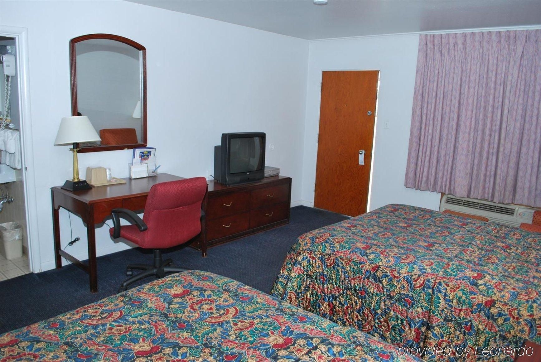 Majestic Inn and Suites4