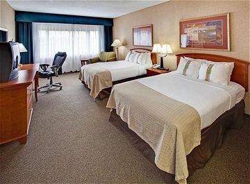 HOLIDAY INN RAPID CITY-RUSHMOR3