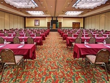 HOLIDAY INN RAPID CITY-RUSHMOR2