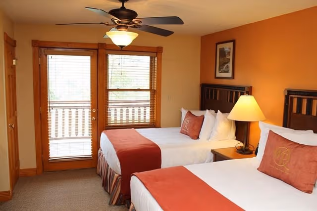 DOUBLE TWO BEDROOMS