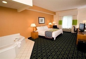 FAIRFIELD INN & SUITES GATLINBURG NORTH1