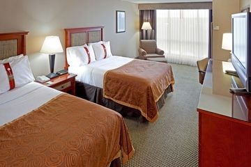 Holiday Inn Austin-Town Lake3
