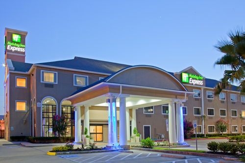 Holiday inn Express N-1960 Champions area1