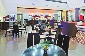 HOLIDAY INN EXPRESS HOTEL & SUITES DALLAS (GALLERIA AREA)1