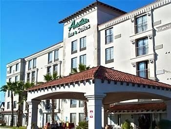 Antonian Inn and Suites0