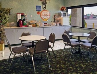 Howard Johnson Express Inn - Lubbock2