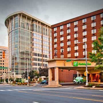 HOLIDAY INN BALLSTON