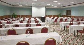 WYNDHAM RICHMOND AIRPORT HOTEL2