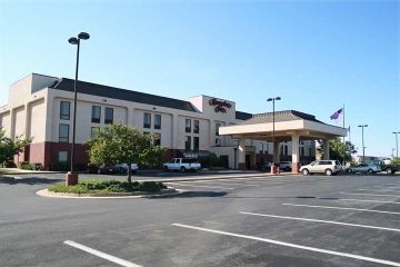 HAMPTON INN STAUNTON0