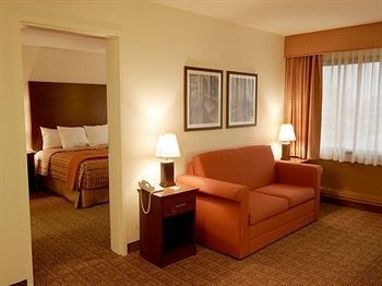 LaQuinta Inn & Suites Virginia Beach2